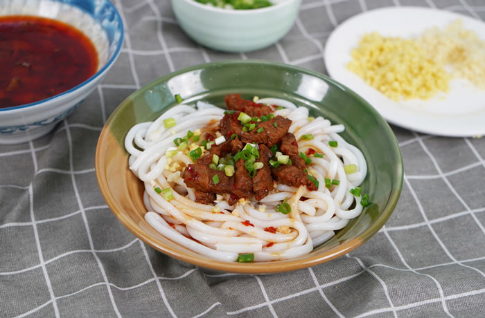 覃塘肉臊子粉培训